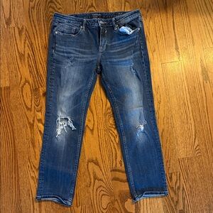 Vigoss Thompson Tomboy Distressed Cropped Blue Jeans 30/25
